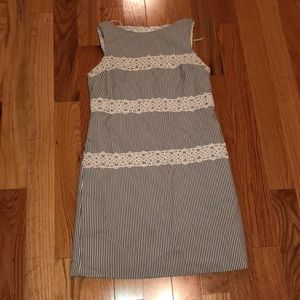 Seersucker dress with lace detail